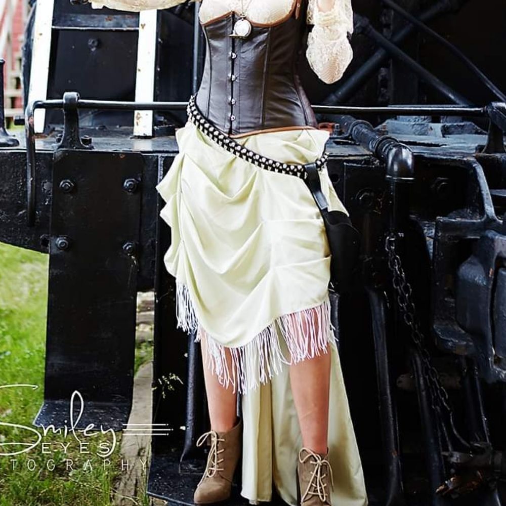 Steampunk Victorian Skirtย Mโย ย